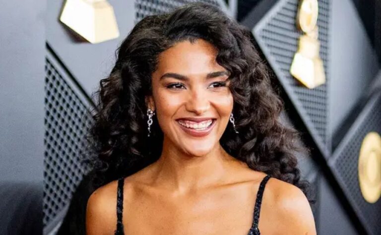 How Tall Is Olivia Dean Singer? The Singer Who Stands 5'6" — and Somehow Made History Before Anyone Was Ready For Her