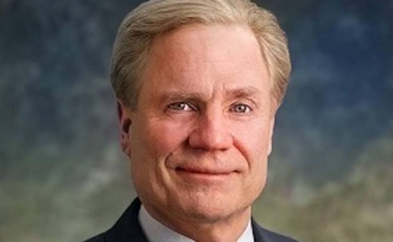 Richard Fairbank: The Billionaire Who Took No Salary and Built a $500 Billion Bank Anyway
